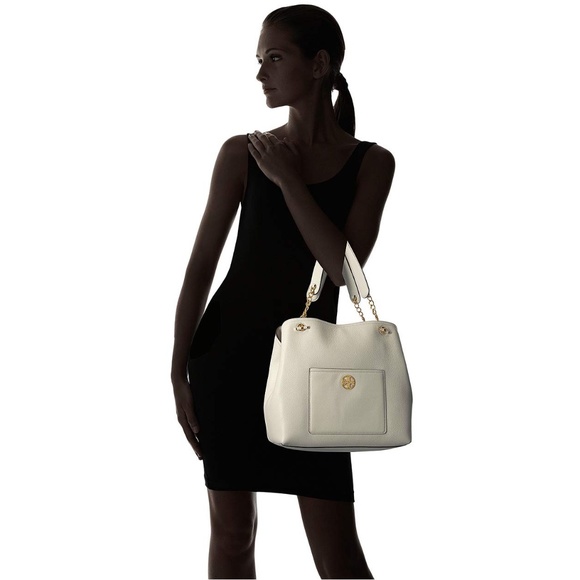 Tory Burch Chelsea Slouchy Leather Shoulder Bag - Picture 6 of 8